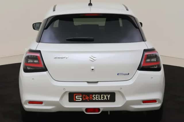 Suzuki Swift (2025) thumbnail 4