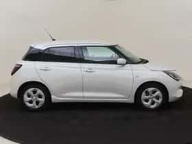 Suzuki Swift (2025) thumbnail 6