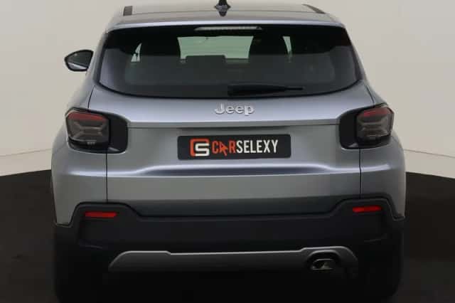 Jeep Avenger (2024) thumbnail 4