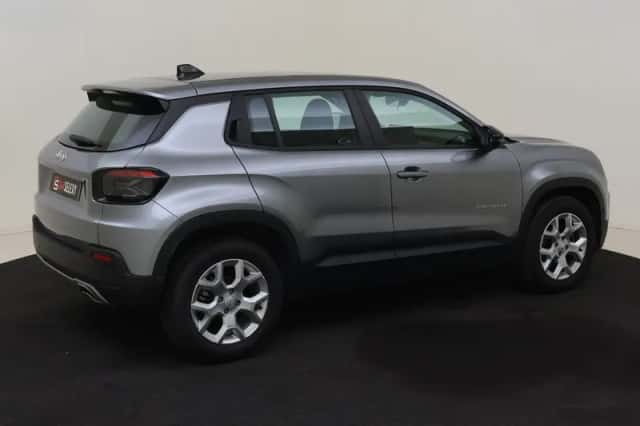 Jeep Avenger (2024) thumbnail 5