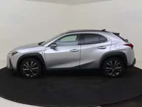 Lexus UX (2024) thumbnail 2