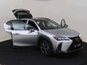 Lexus UX (2024) thumbnail 15