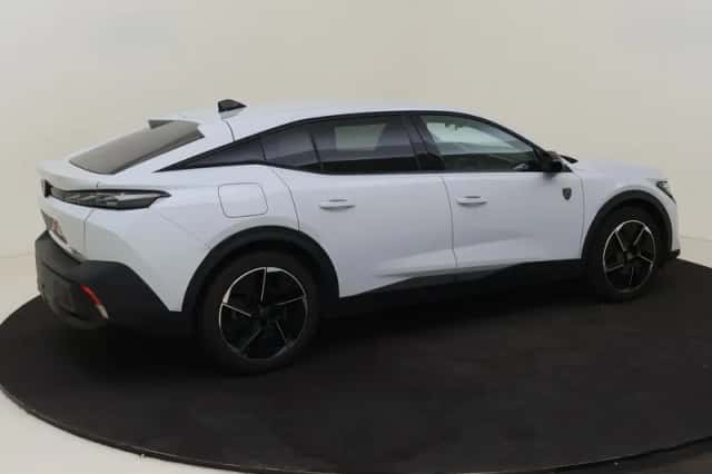 Peugeot 408 (2024) thumbnail 5