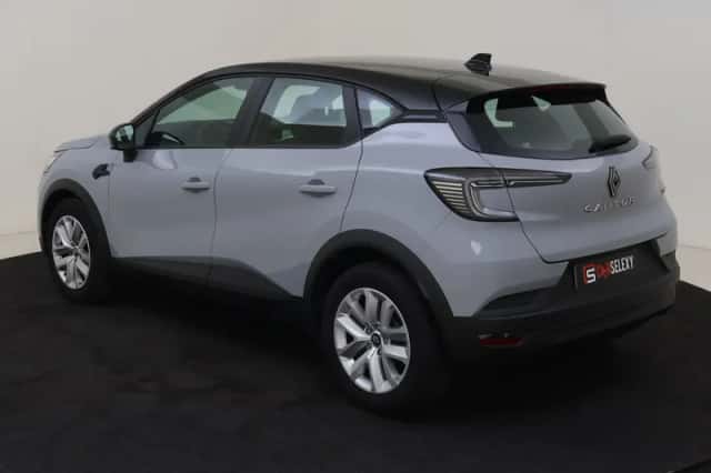 Renault Captur (2025) thumbnail 3