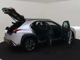 Lexus UX (2024) thumbnail 13
