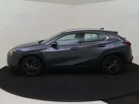 Lexus UX (2024) thumbnail 2