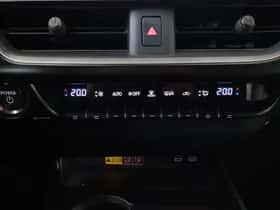 Lexus UX (2024) thumbnail 26