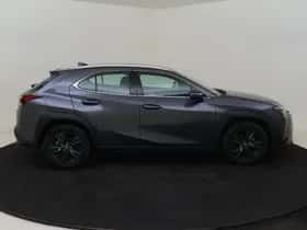 Lexus UX (2024) thumbnail 6