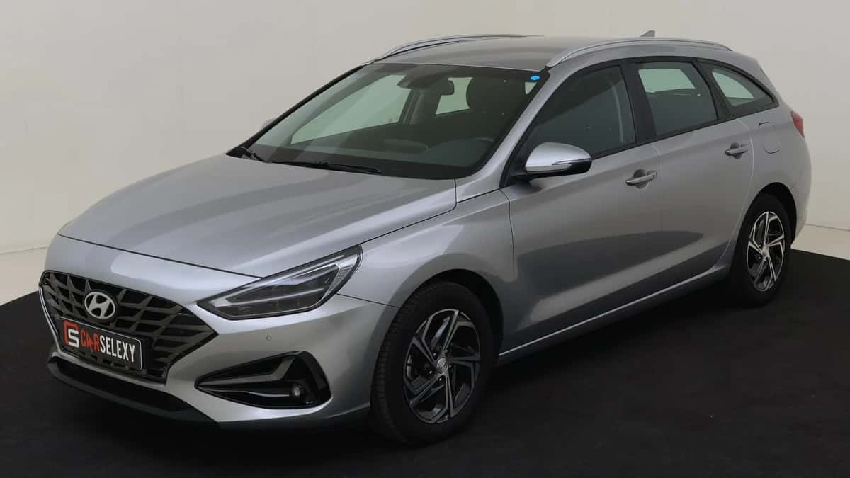 Hyundai i30 (2024) — foto 1