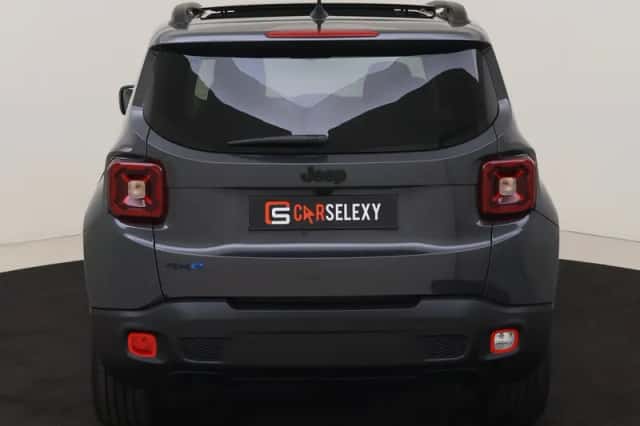 Jeep Renegade (2025) thumbnail 4