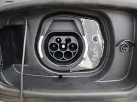 Jeep Renegade (2025) thumbnail 38