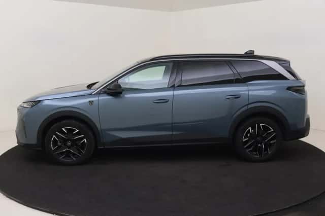 Peugeot 5008 (2025) thumbnail 2