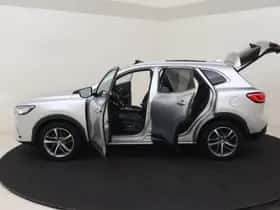 MG MG HS (2023) thumbnail 10