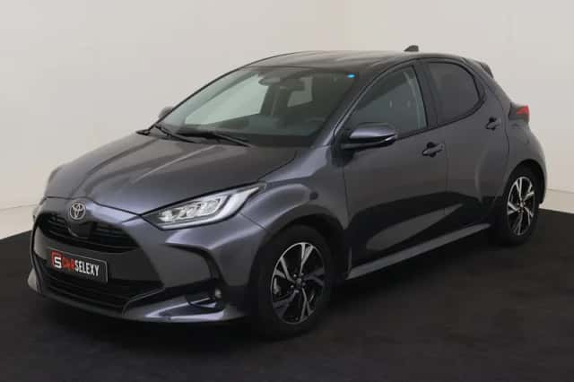 Toyota Yaris (2025) thumbnail 1