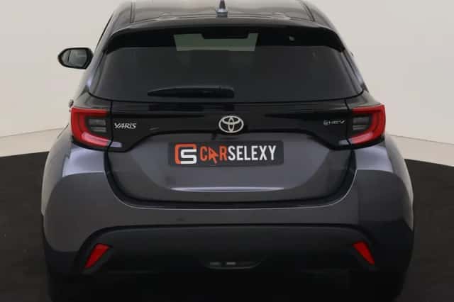 Toyota Yaris (2025) thumbnail 4