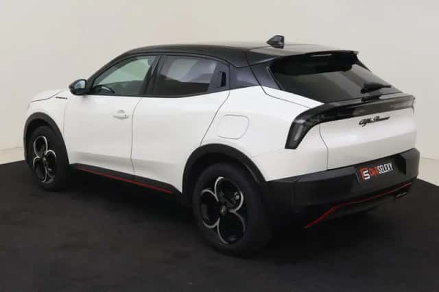Alfa Romeo Junior (2025) thumbnail 3