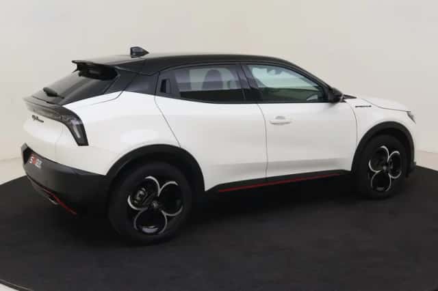 Alfa Romeo Junior (2025) thumbnail 5