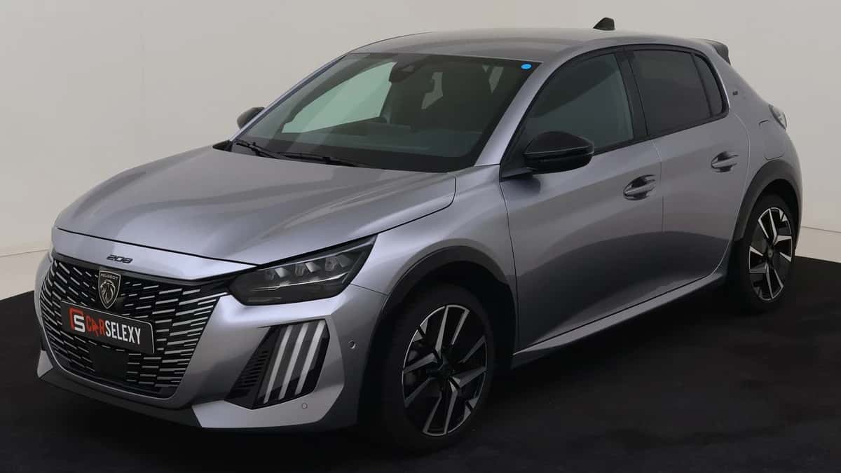 Peugeot 208 — foto 1