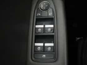 Renault Captur thumbnail 23