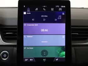 Renault Captur thumbnail 25