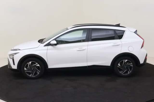 Hyundai Bayon (2024) thumbnail 2