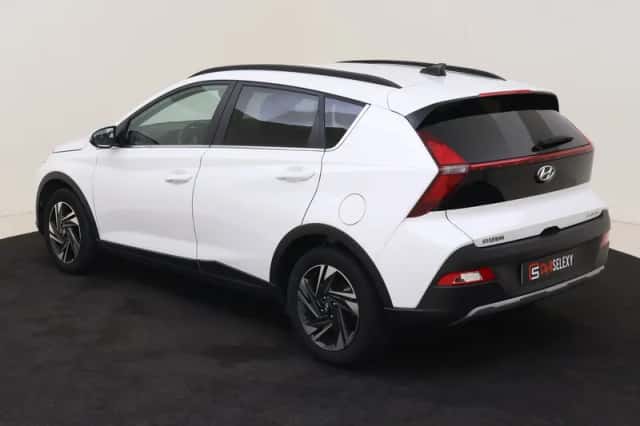 Hyundai Bayon (2024) thumbnail 3