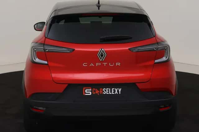 Renault Captur (2025) thumbnail 4