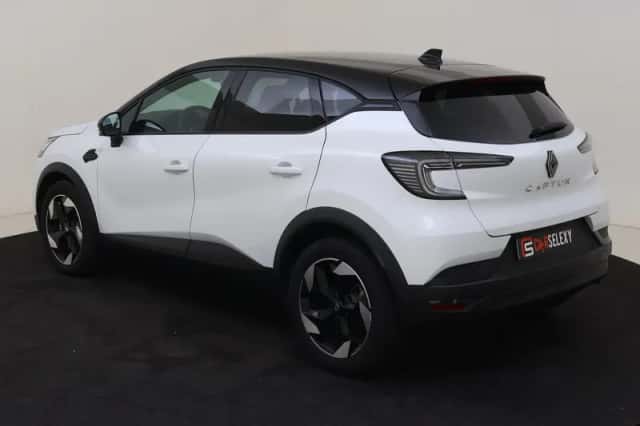 Renault Captur (2025) thumbnail 3