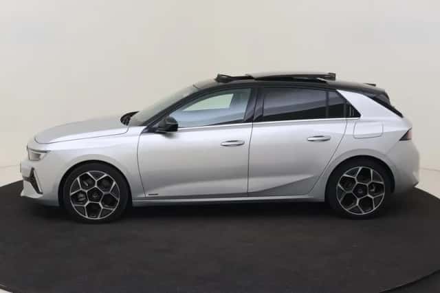 Opel Astra (2025) thumbnail 2