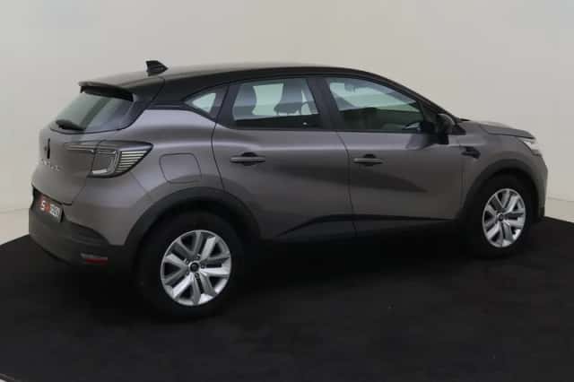 Renault Captur (2025) thumbnail 5