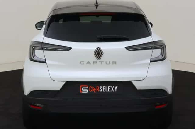 Renault Captur (2025) thumbnail 4