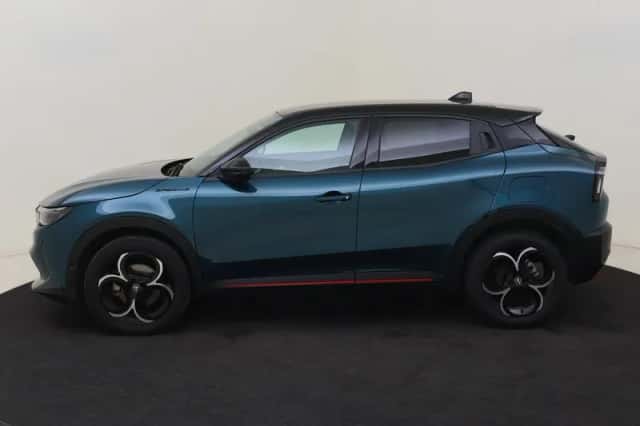 Alfa Romeo Junior (2025) thumbnail 2
