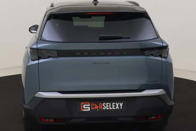 Peugeot 5008 (2024) thumbnail 4