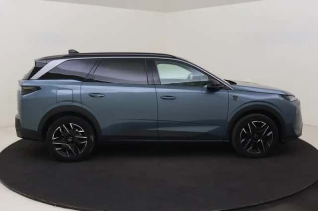 Peugeot 5008 (2024) thumbnail 6