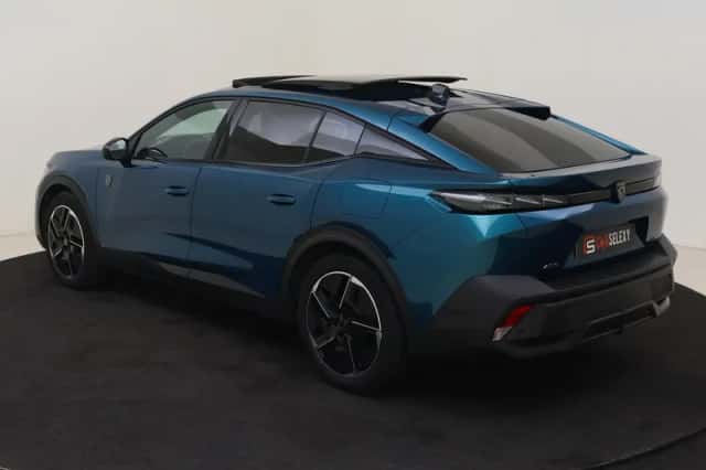 Peugeot 408 (2024) thumbnail 3