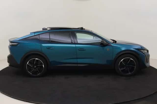 Peugeot 408 (2024) thumbnail 6