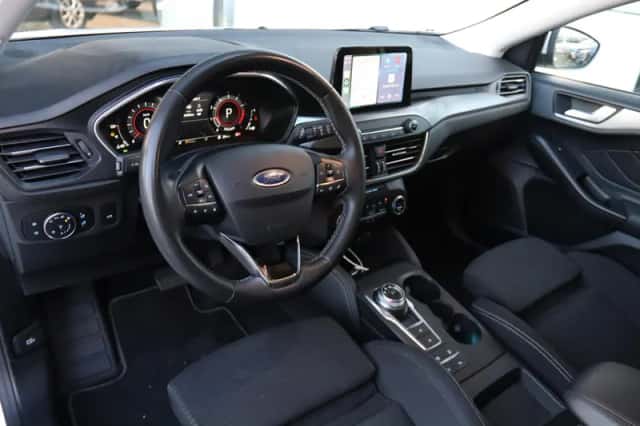 Ford Focus (2022) thumbnail 13