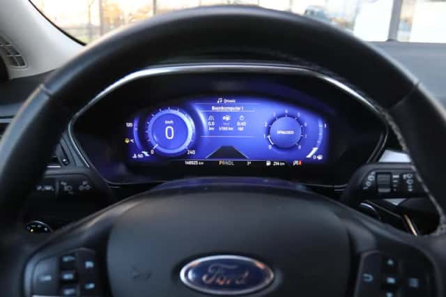 Ford Focus (2022) thumbnail 15