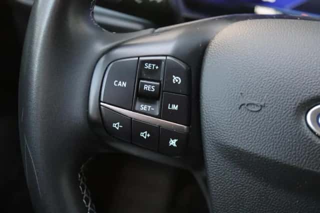 Ford Focus (2022) thumbnail 21
