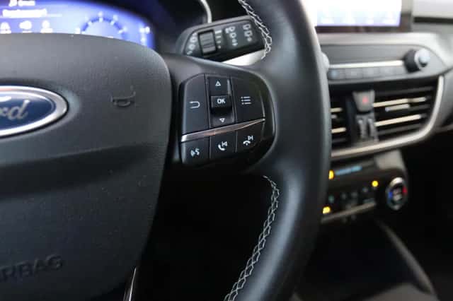 Ford Focus (2022) thumbnail 22