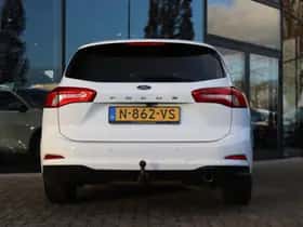 Ford Focus (2022) thumbnail 6