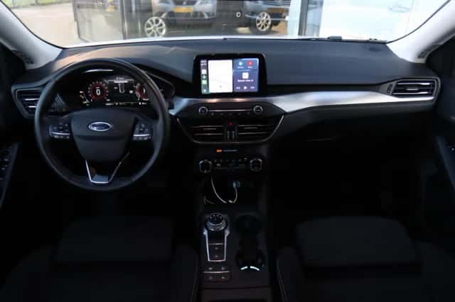 Ford Focus (2022) thumbnail 9