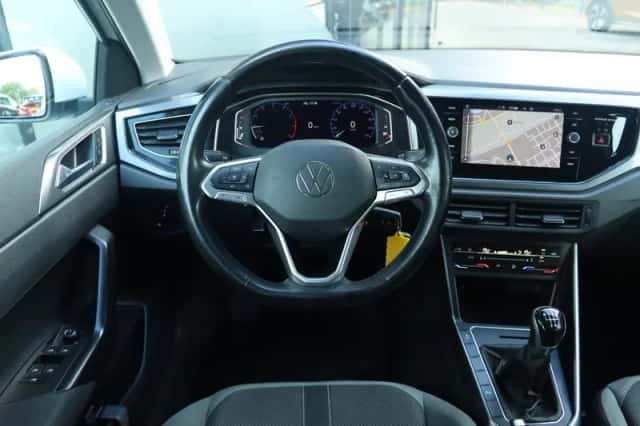 Volkswagen Polo (2022) thumbnail 3