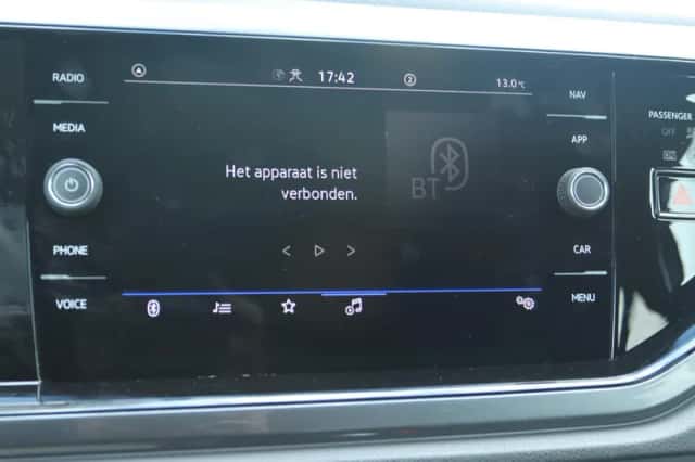Volkswagen Polo (2022) thumbnail 25