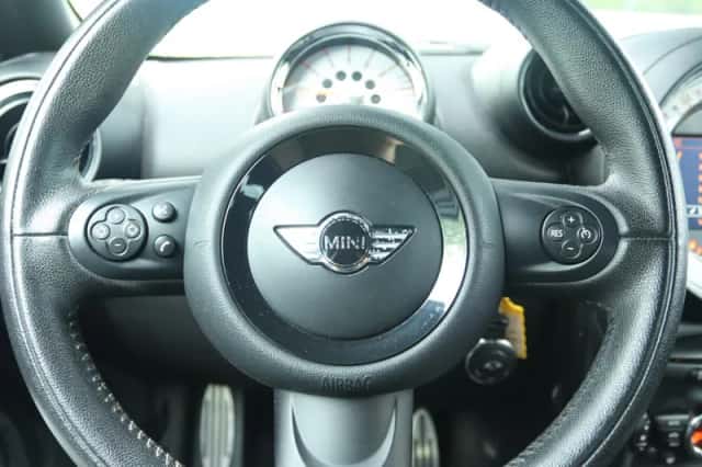 MINI Countryman (2014) thumbnail 16