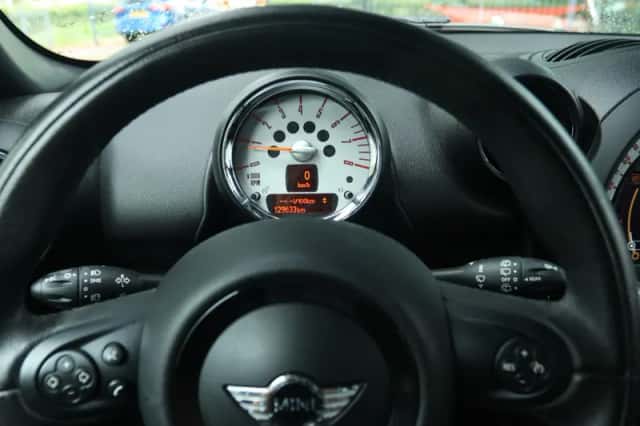 MINI Countryman (2014) thumbnail 17