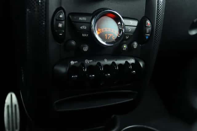MINI Countryman (2014) thumbnail 21