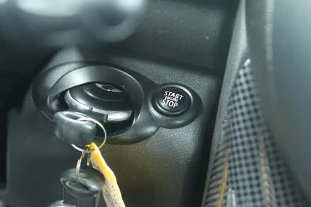 MINI Countryman (2014) thumbnail 24