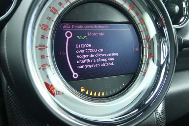 MINI Countryman (2014) thumbnail 5