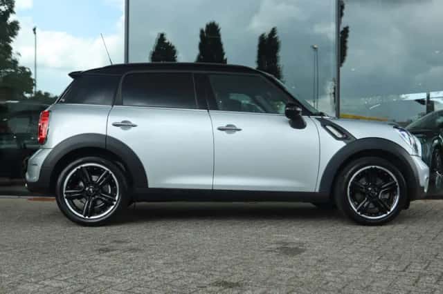 MINI Countryman (2014) thumbnail 7
